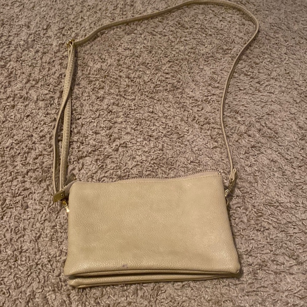 Cross body clutch